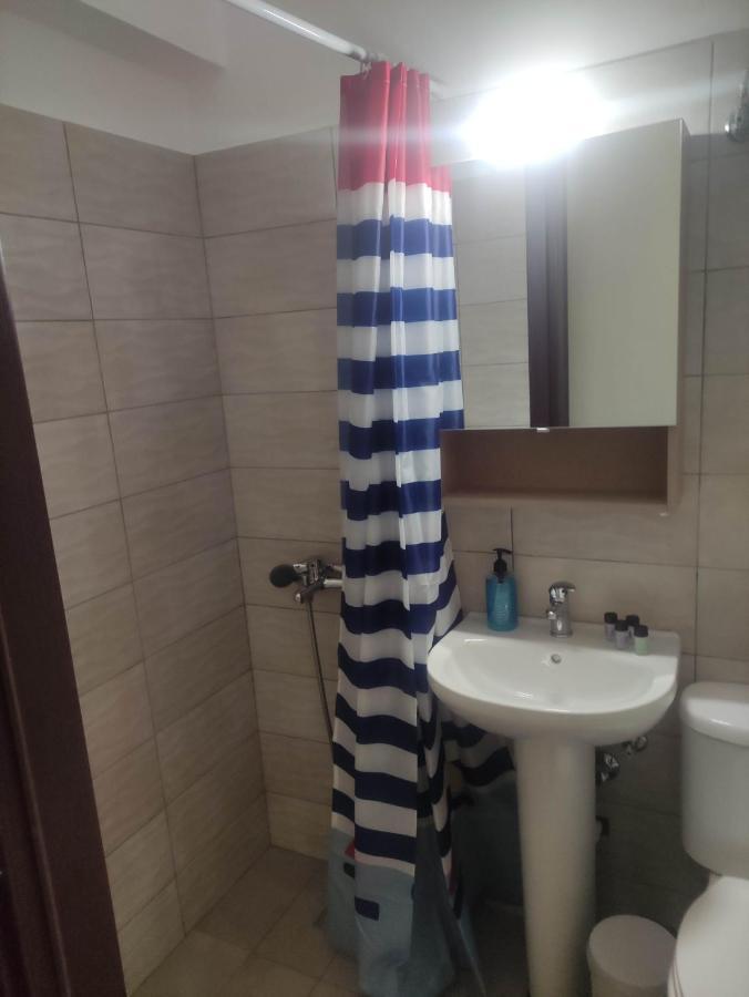 G M 3 Rooms Kentpo In The Heart Of The City Larissa Exterior photo